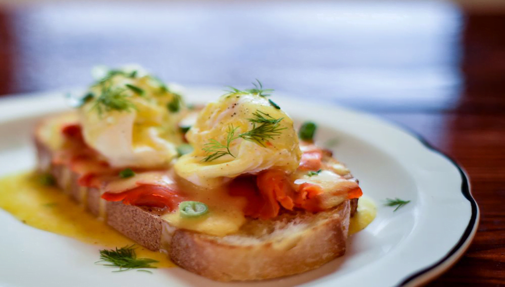 Salmon Benedict